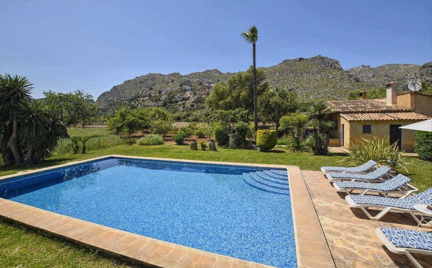 Wunderschoenes Im Landhausstil Mit Pool Fuer 6 Personen, 6 Km Vom Entfernt Ferienhaus Pollença