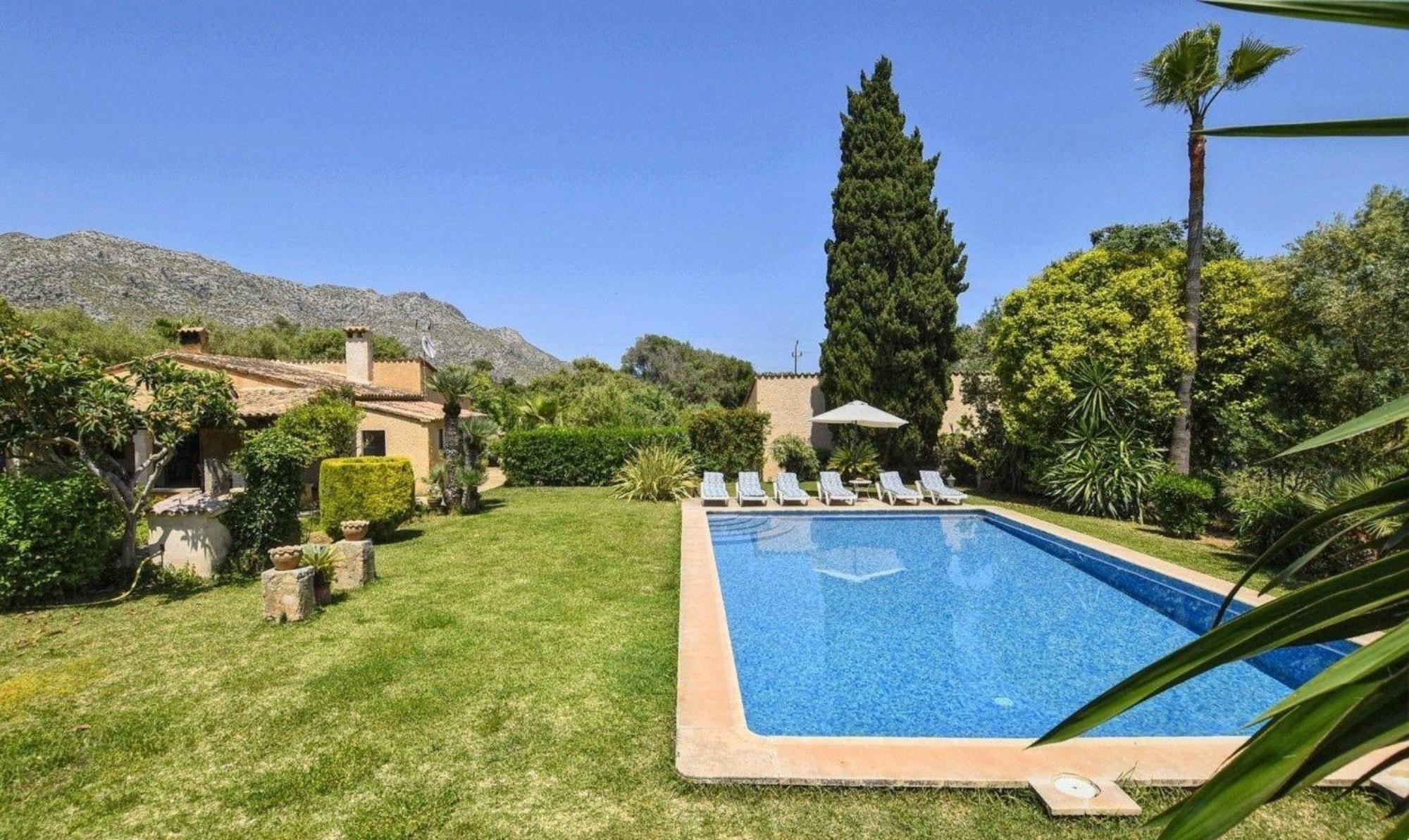 Wunderschoenes Im Landhausstil Mit Pool Fuer 6 Personen, 6 Km Vom Entfernt Pollença